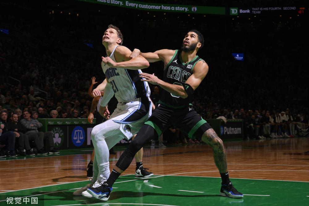 这种观点坚 这种观点坚